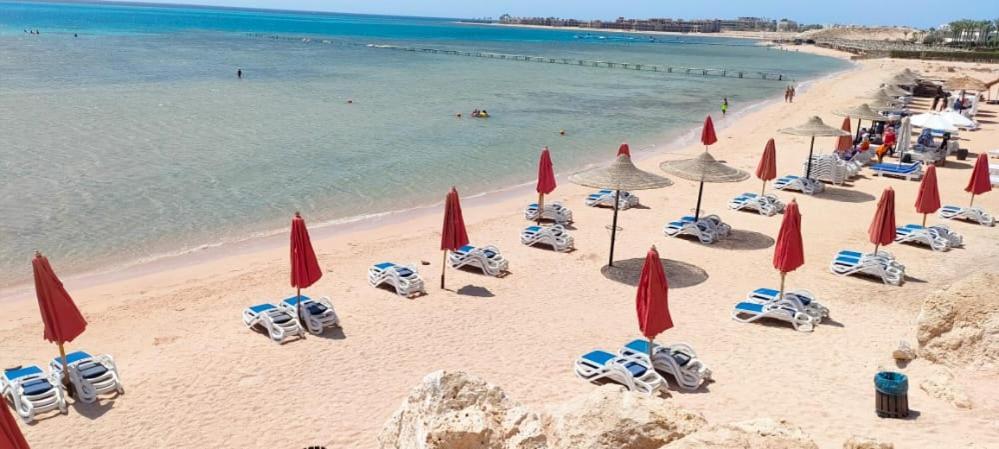 Fully Equipped Apartments Pool & Mountains View In Porto Sharm Resort Buitenkant foto
